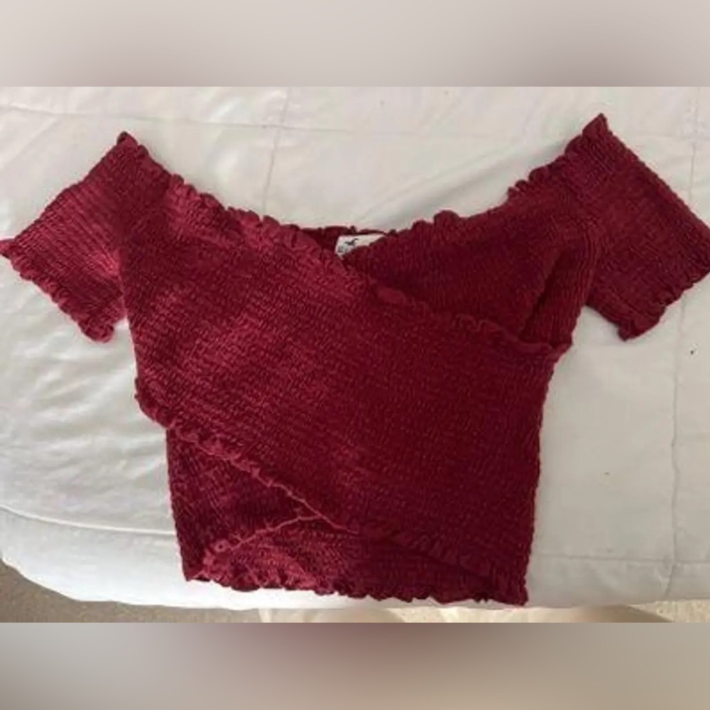 Hollister Ruffled Top - Picture 4 of 4